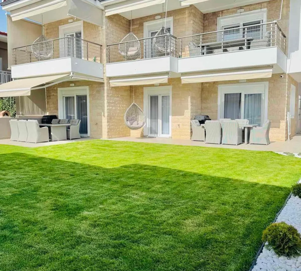 Exotic Apartments Nikiti